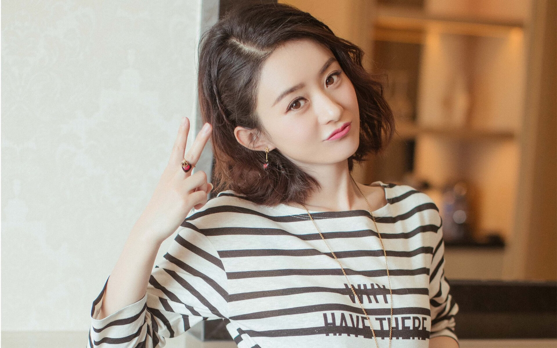 爱游戏体育-全国滑板极限挑战大会，街头青春的运动狂欢，极限滑板爱好者