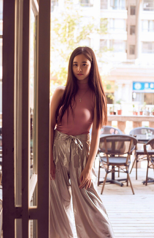 爱游戏中国官方登录入口网站-《新兴游戏风格逐渐崛起：卡牌、模拟、策略迎来春天》，卡牌类新游