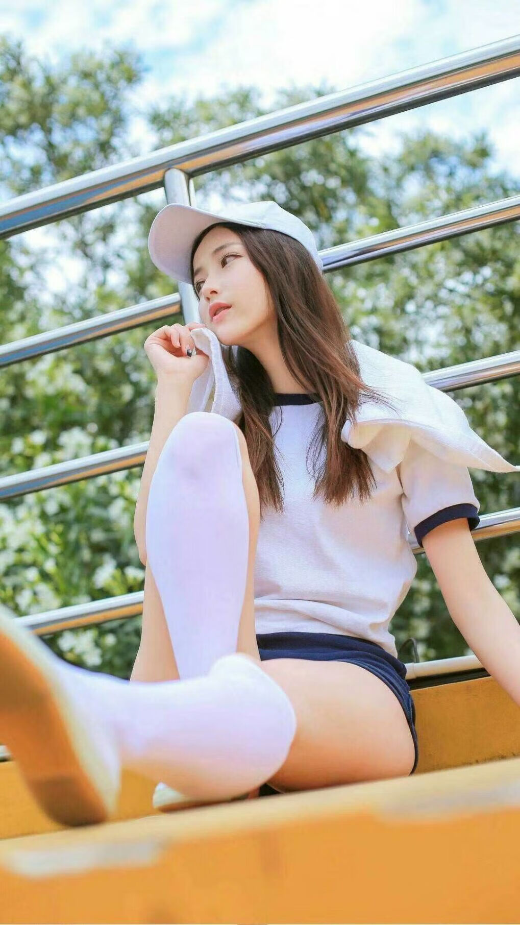 爱游戏官方-城市摩托车特技表演，极速飞跃引爆现场氛围，摩托车特技表演赛