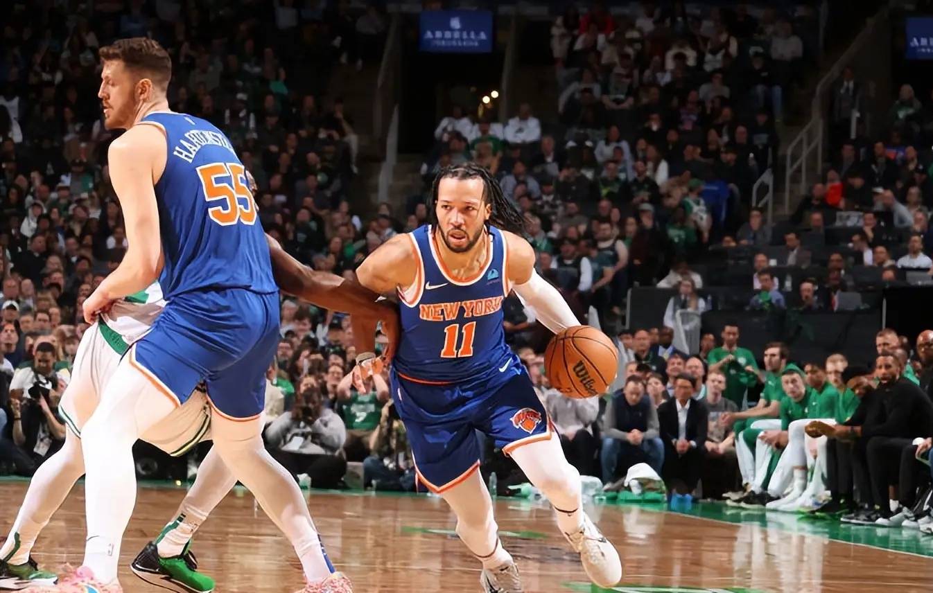 爱游戏体育:凯尔特人队进攻火力全开：双探花组合势不可挡的简单介绍