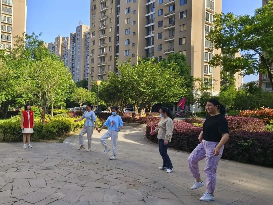 爱游戏体育：社区篮球：全民参与，快乐运动，构建和谐社区，促进全民健身的简单介绍