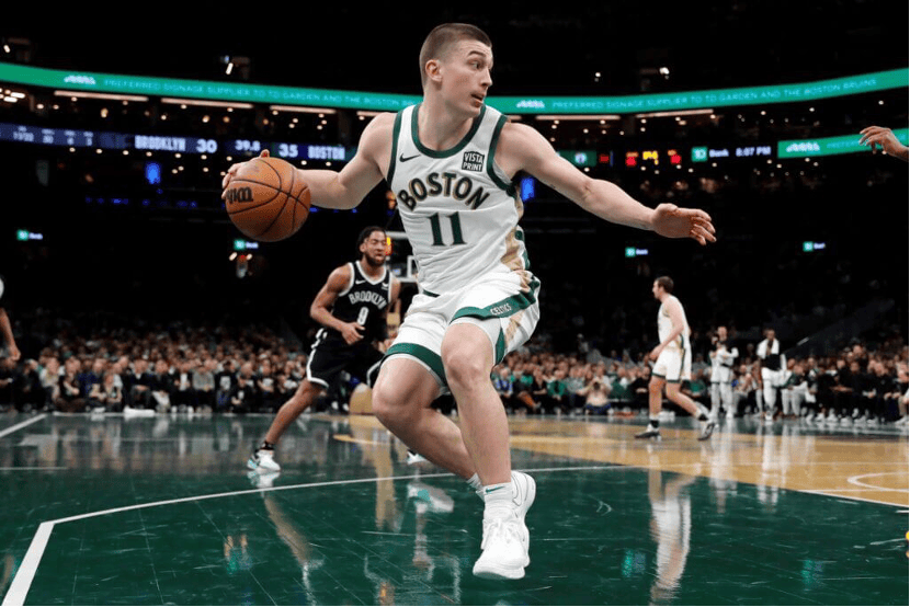 爱游戏体育：凯尔特人队季前赛：普里查德展现篮板球能力，争夺轮换位置的简单介绍